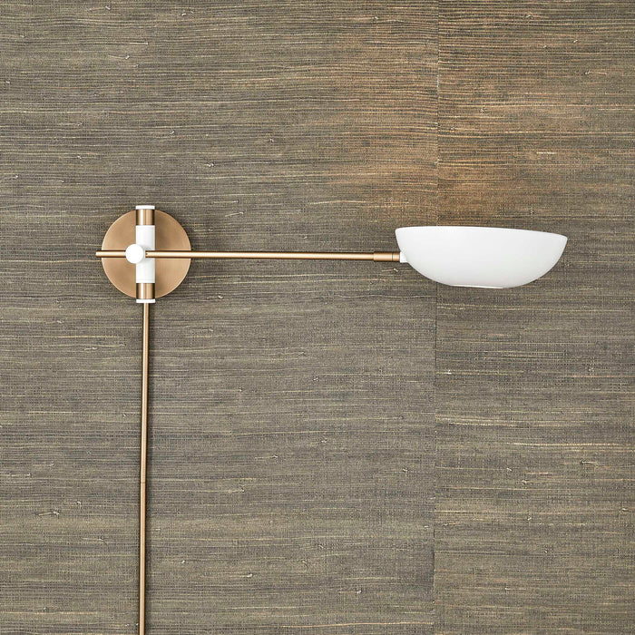 Swinger - 1 Light Sconce