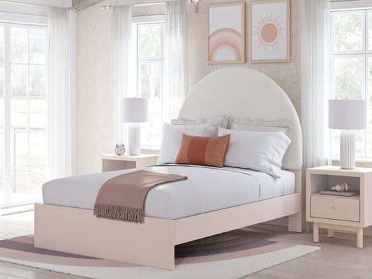 Wistenpine Upholstered Panel Bed