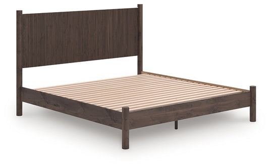 Pamytta Panel Platform Bed