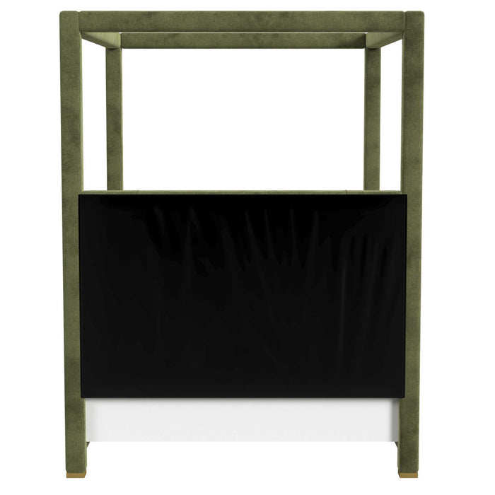 Hibernate - Canopy Bed