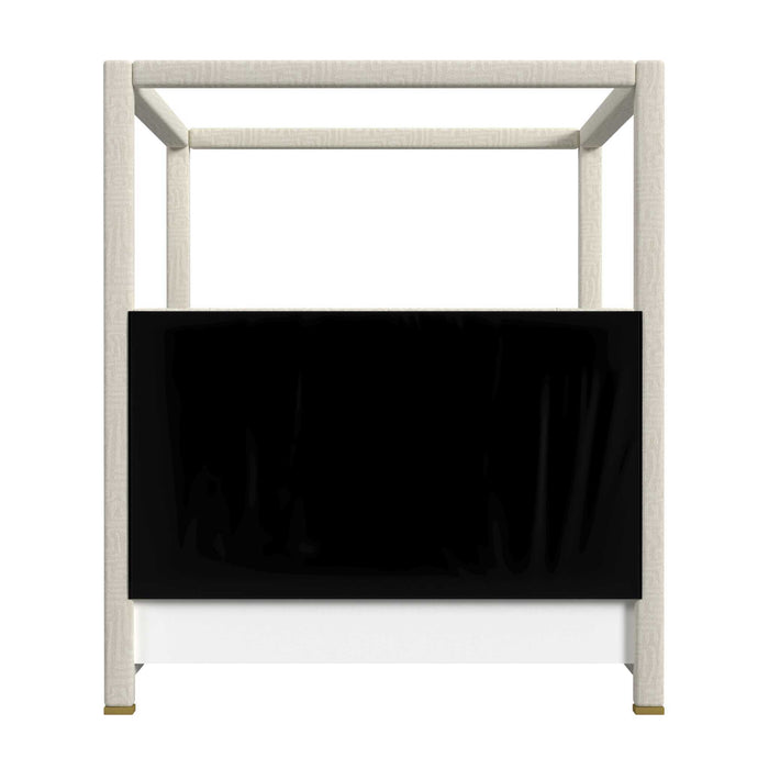 Hibernate - Canopy Bed