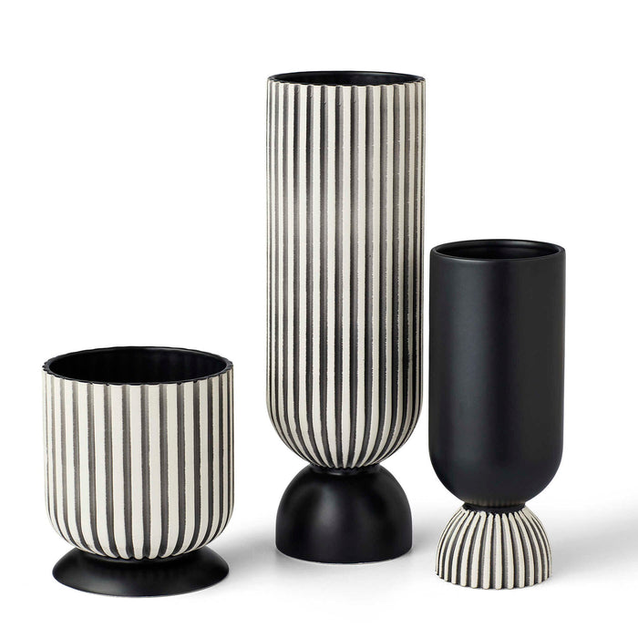 Channeled - Vases (Set of 2) - Black / White