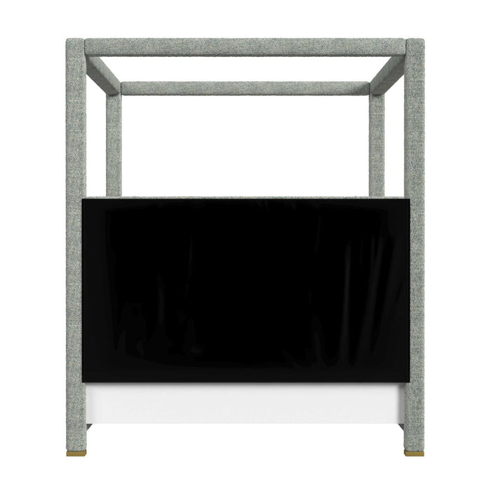 Hibernate - Canopy Bed
