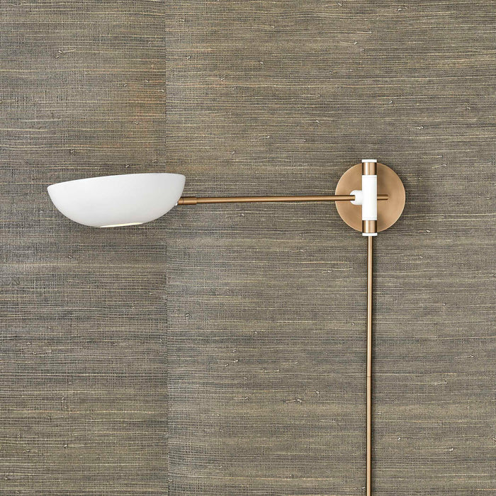 Swinger - 1 Light Sconce
