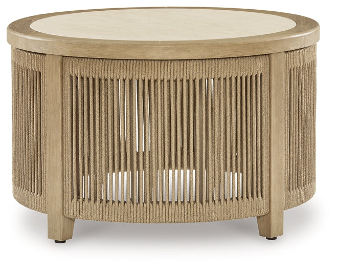 Spooners Cove Round Cocktail Table